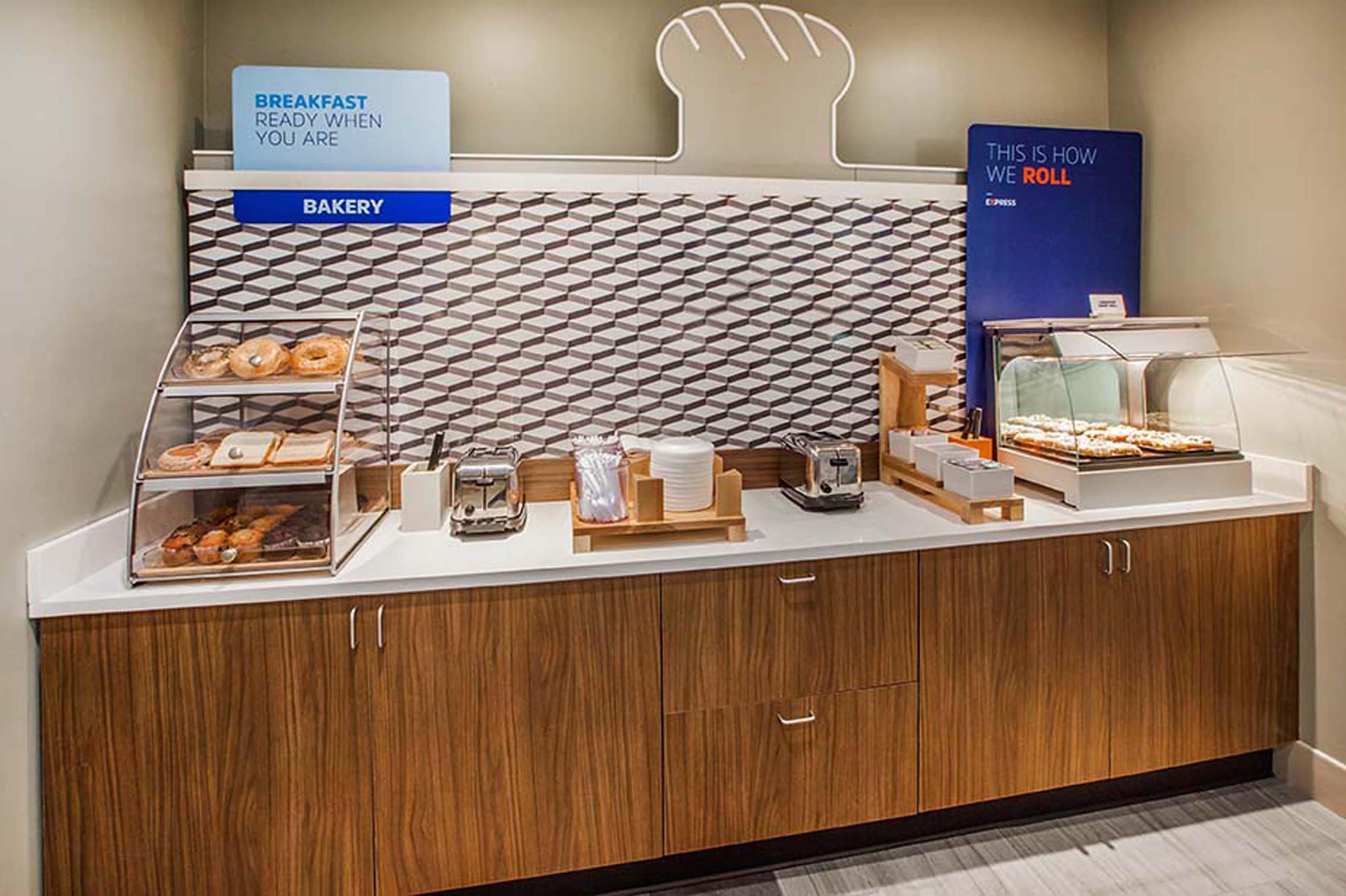 Holiday Inn Express Wichita South By Ihg Dış mekan fotoğraf