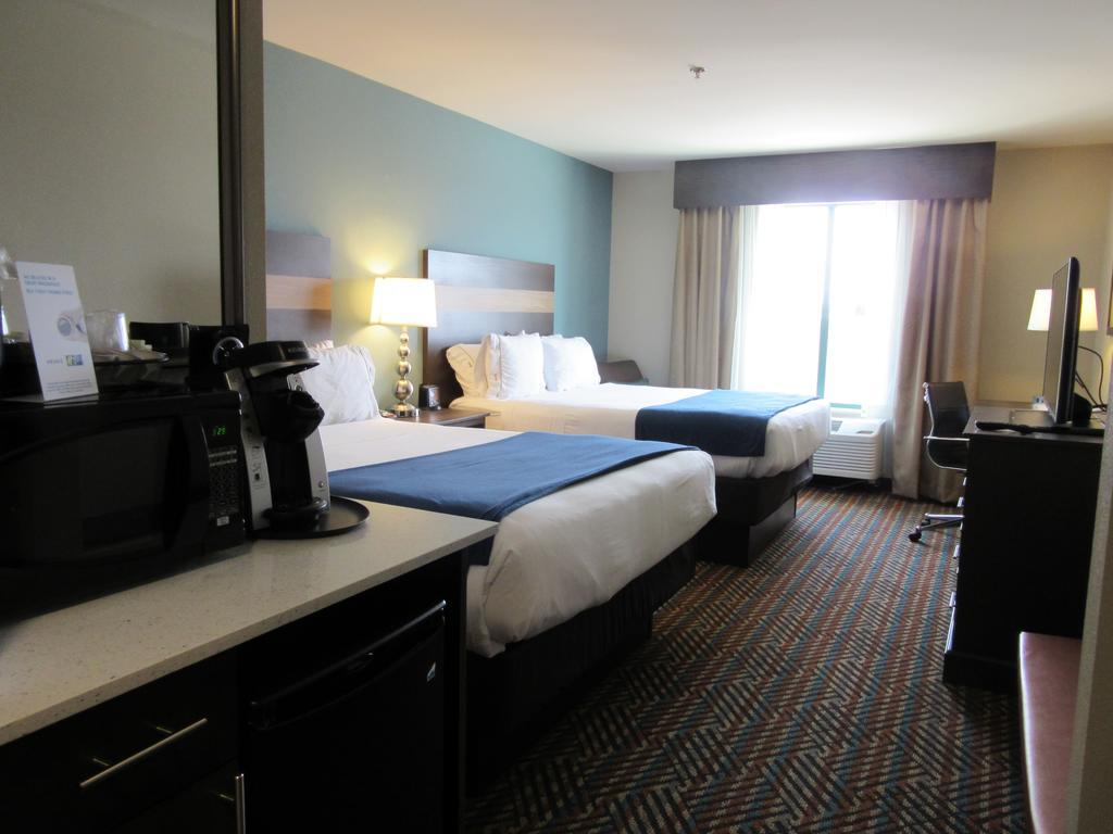Holiday Inn Express Wichita South By Ihg Dış mekan fotoğraf